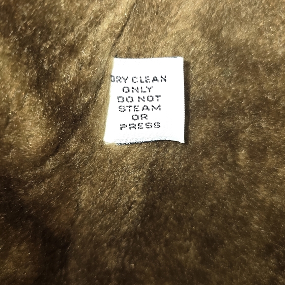 London Fog Tan Trench Coat Classic Tailored Design.............(Size 42 Long) - Picture 6 of 9